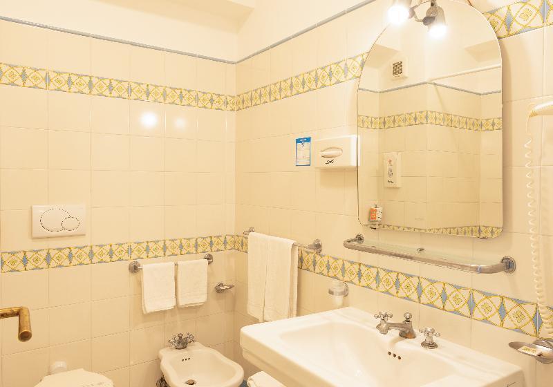 스탠다드 룸, Eliseo Park's