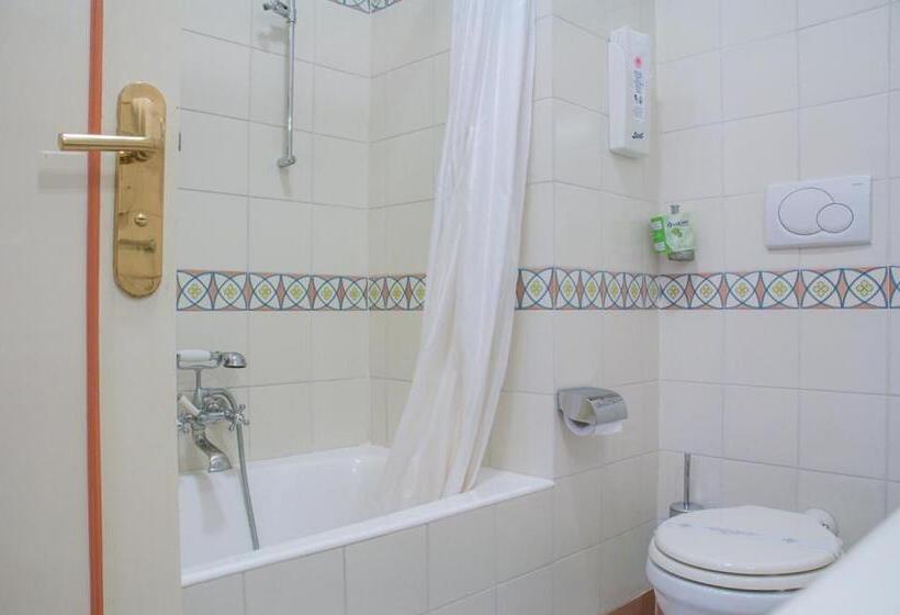 스탠다드 룸, Eliseo Park's