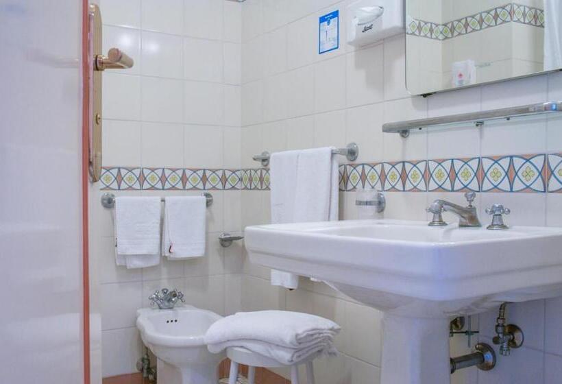 스탠다드 룸, Eliseo Park's