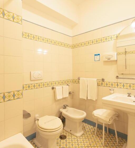 스탠다드 룸, Eliseo Park's