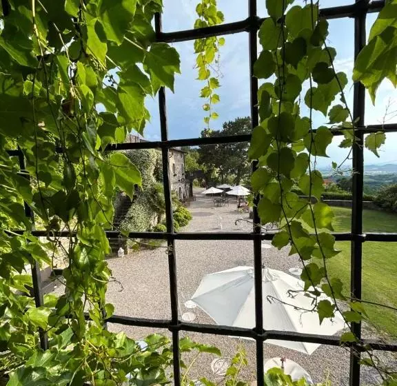 スイート, Foresteria Castello Formentini
