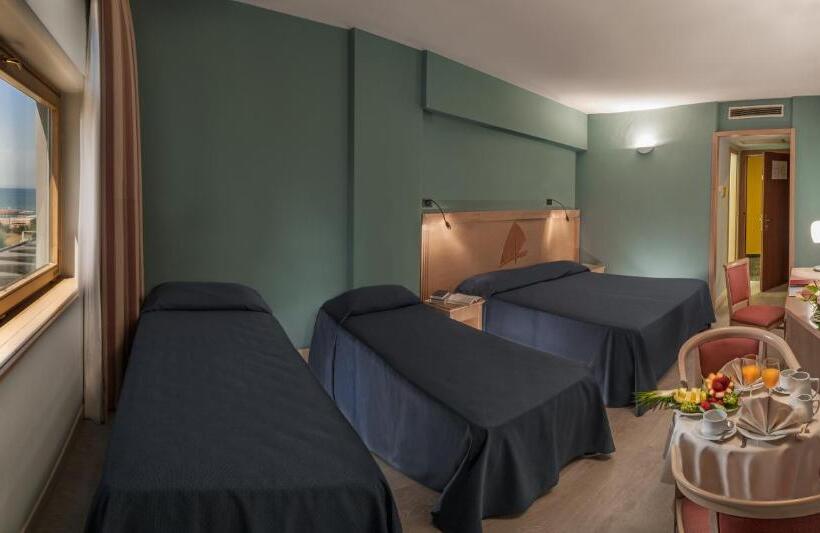 スタンダード４人部屋, Grand Hotel Continental