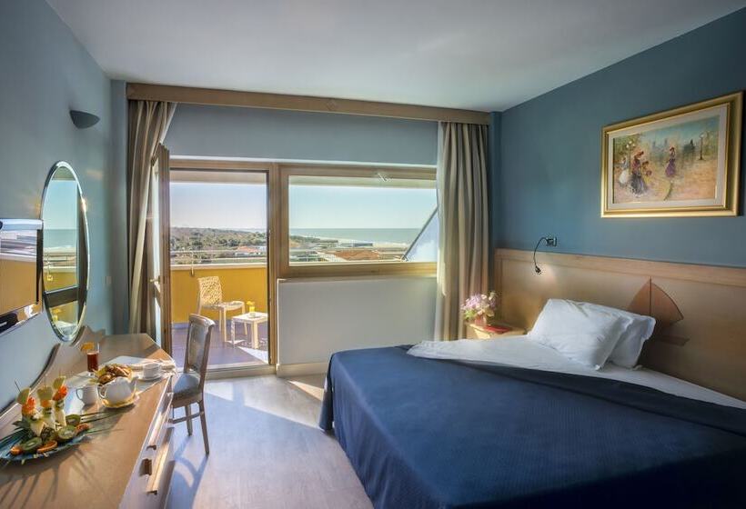 Номер Стандарт, Grand Hotel Continental