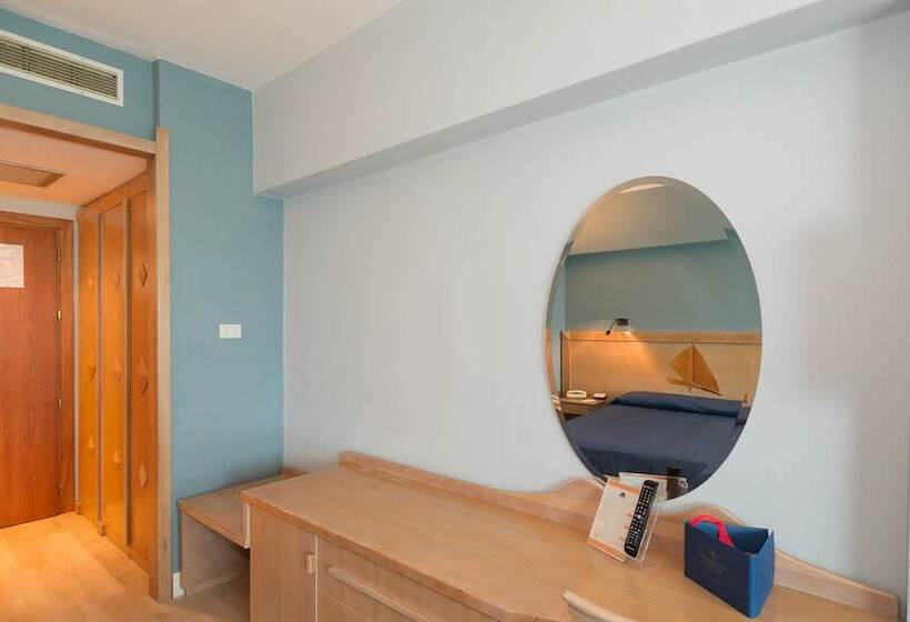 スタンダード４人部屋, Grand Hotel Continental