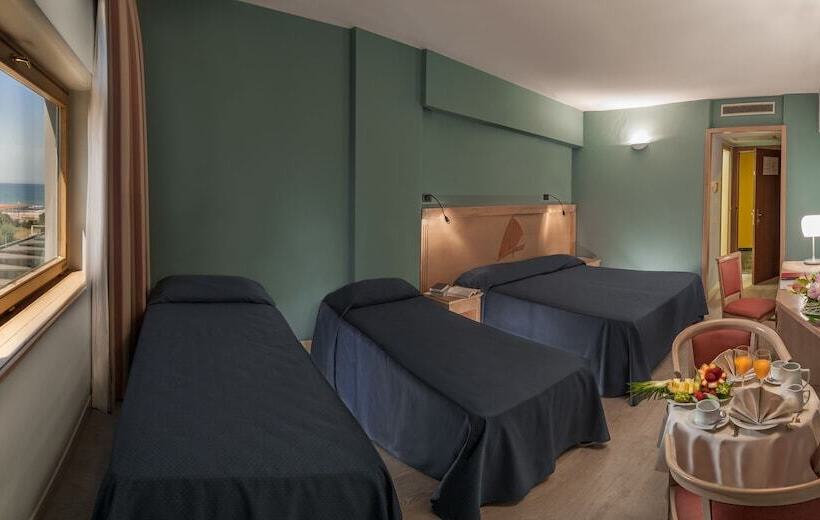 スタンダード４人部屋, Grand Hotel Continental