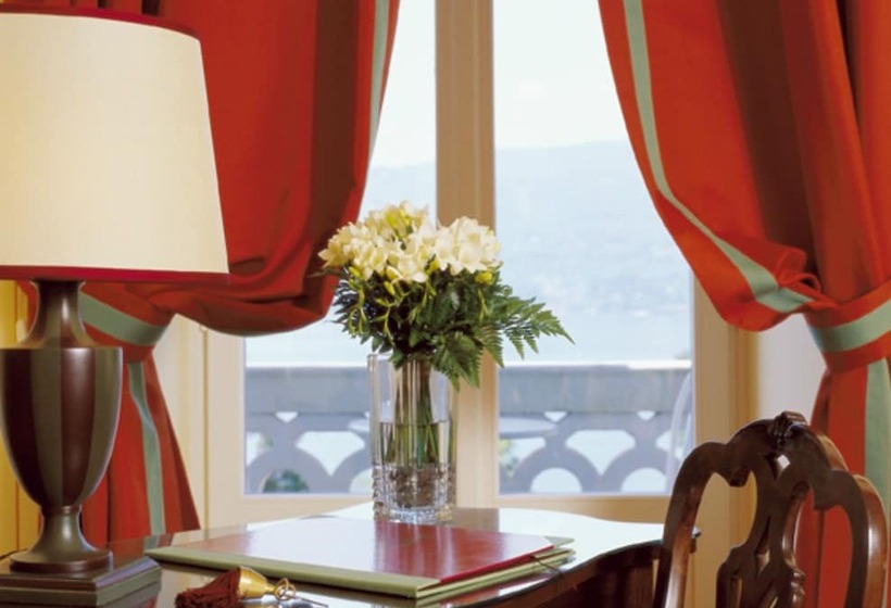 带观景的豪华年轻套房, Grand Hotel Majestic