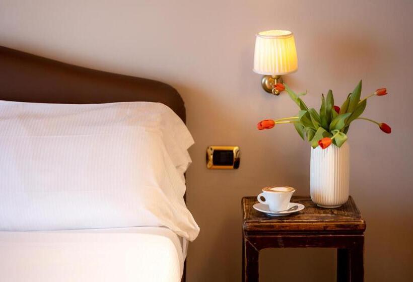 Superior room with lake view, Horizon Wellness & Spa Resort Best Western Signature Collection