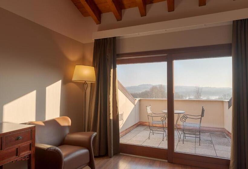 Superior room with lake view, Horizon Wellness & Spa Resort Best Western Signature Collection