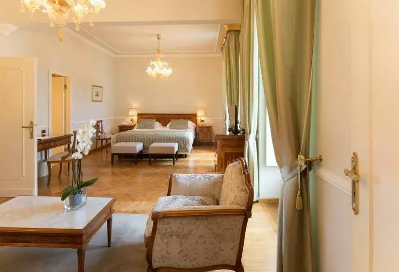 سوییت جونیور با چشم‌انداز دریا, Imperiale Palace