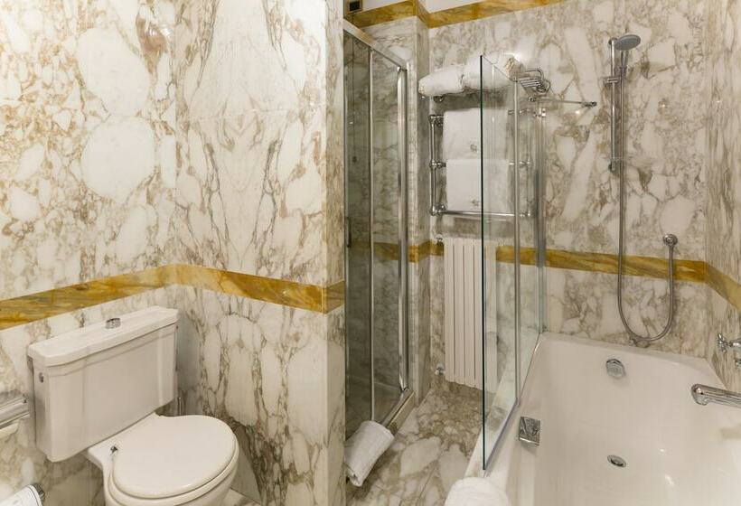 סוויטת ג'וניור נוף לים, Imperiale Palace