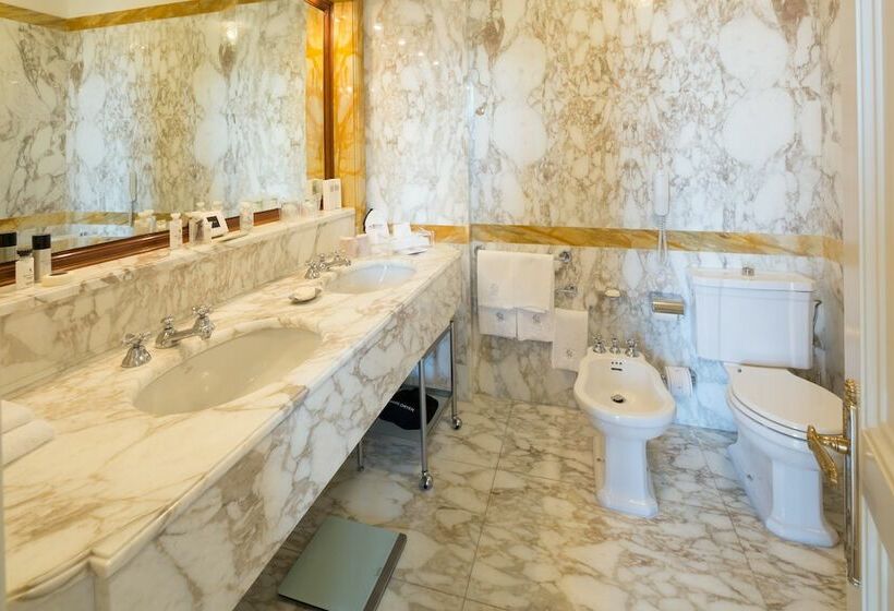 סוויטת ג'וניור נוף לים, Imperiale Palace