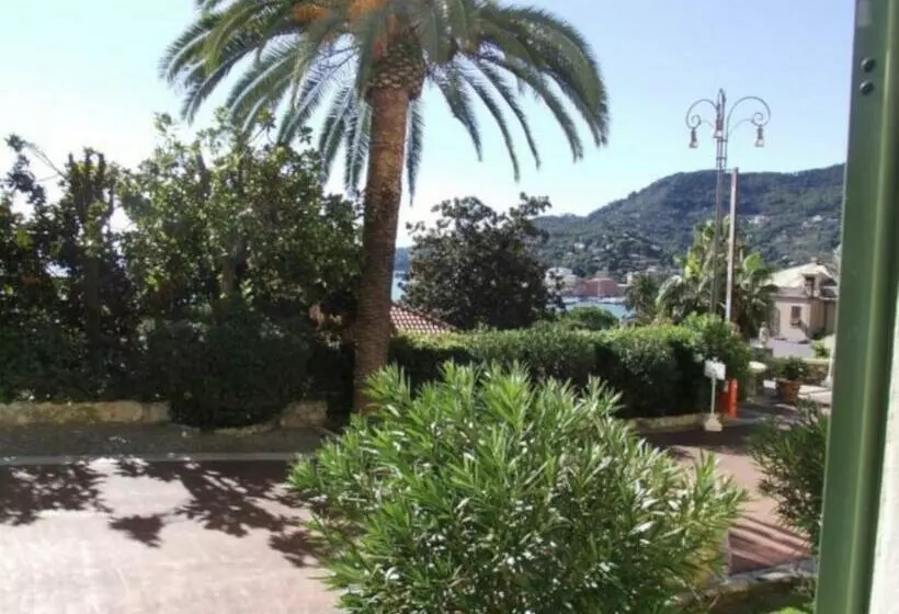 اتاق استاندارد در طبقه همکف, Imperiale Palace