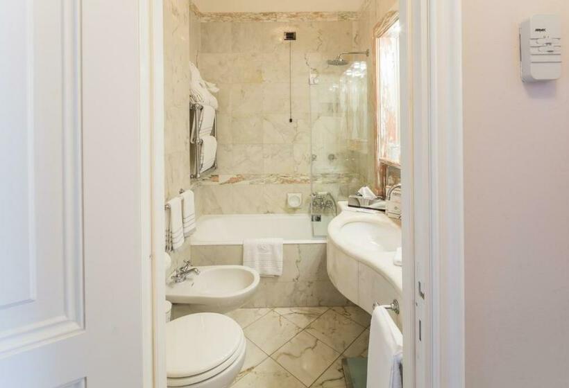 חדר סטנדרטי יחיד עם נוף לים, Imperiale Palace