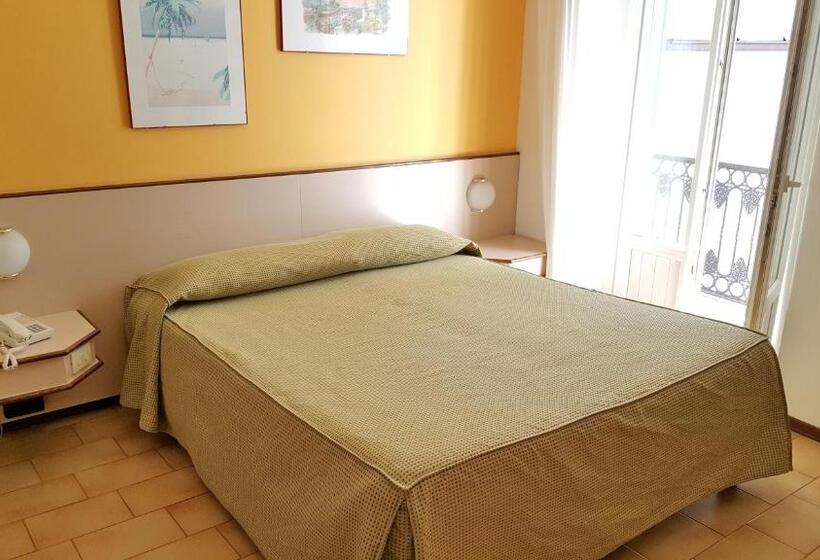 חדר סטנדרט, Italie Et Suisse