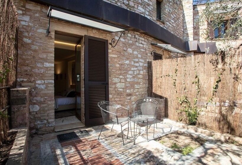 Номер Deluxe, La Bastiglia