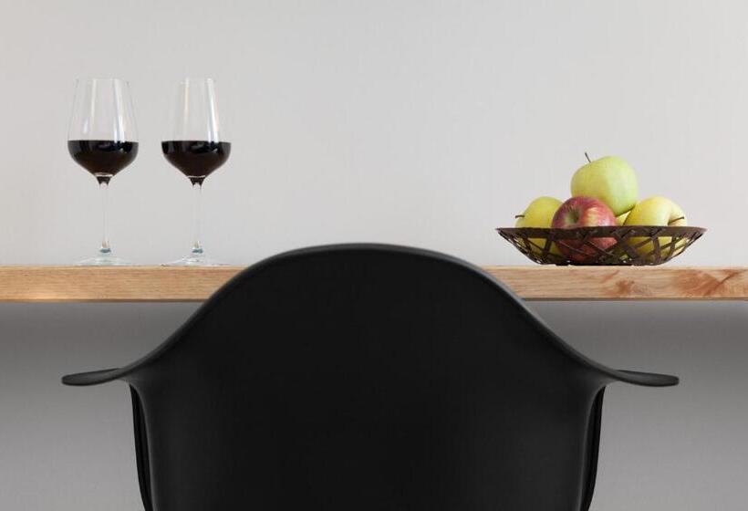 غرفة سوبيريور, Leon D'oro