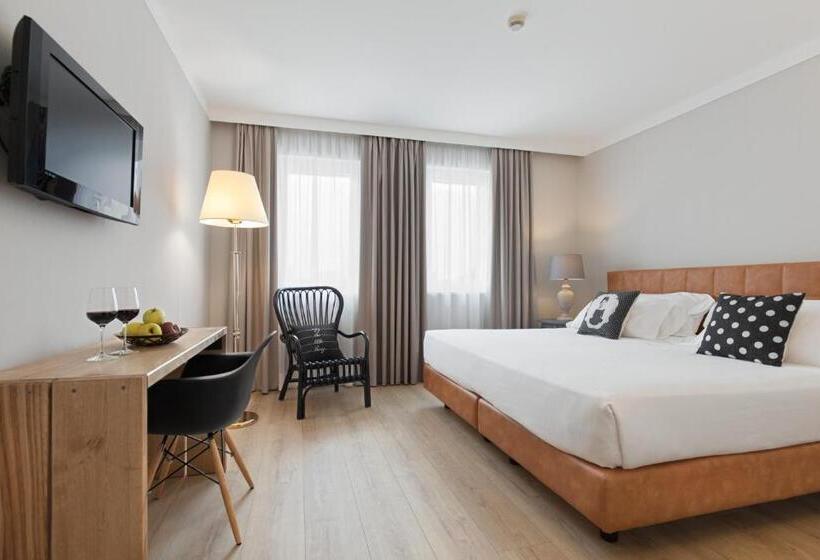 غرفة سوبيريور, Leon D'oro