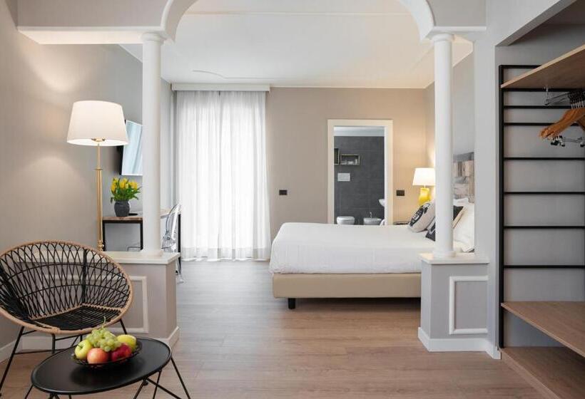 جناح جونيور, Leon D'oro