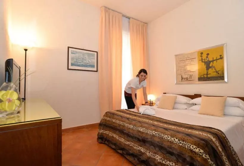 سوییت جونیور با چشم‌انداز دریا, Lido Palace