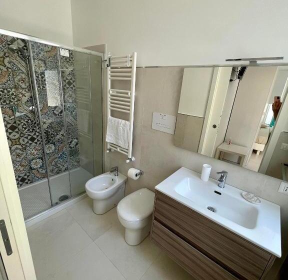 디럭스 트리플 룸, Mare