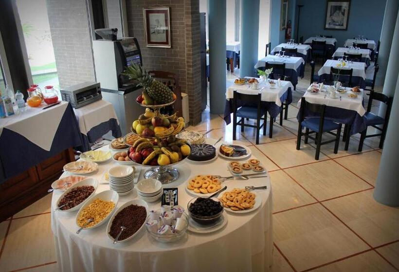 豪华单人间, Marini