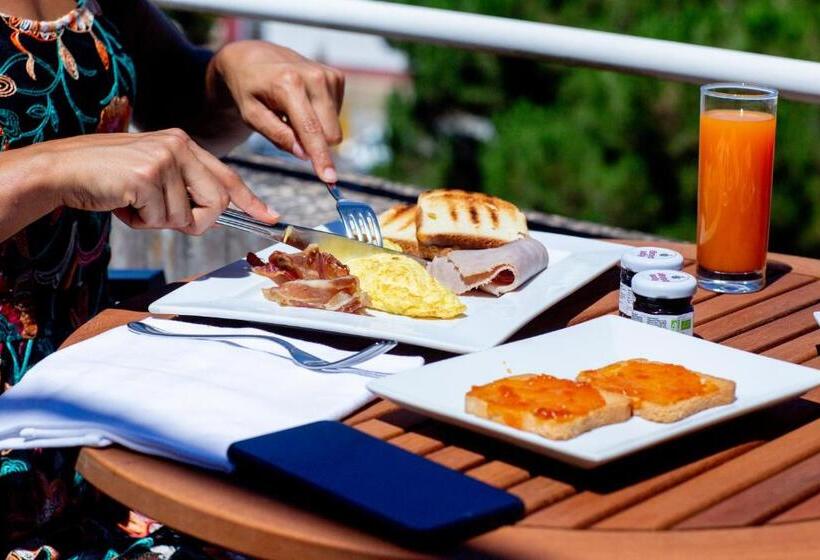 豪华单人间, Marini