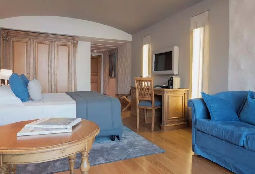 オーシャンビュージュニアスイート, Mazzarò Sea Palace   The Leading Hotels Of The World