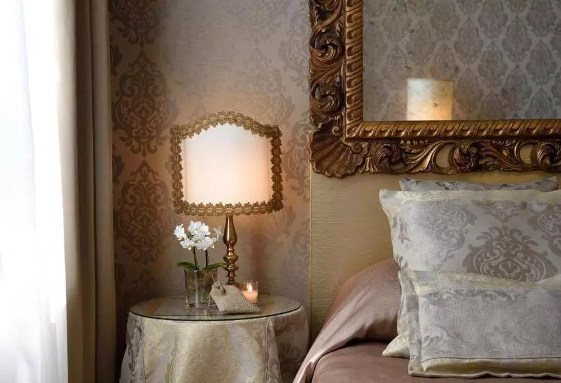 اتاق لوکس, Metropole Venezia