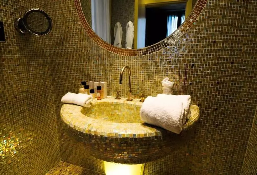 Suite with lake view, Metropole Venezia