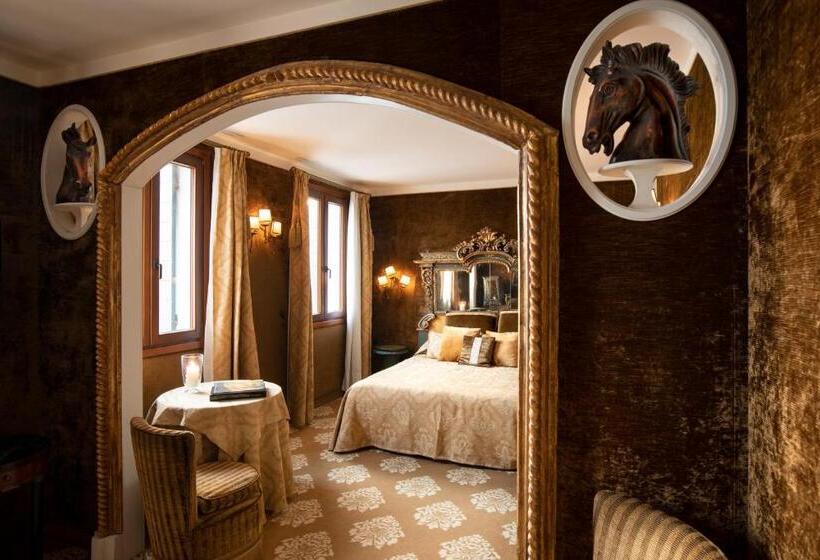 Suite with lake view, Metropole Venezia