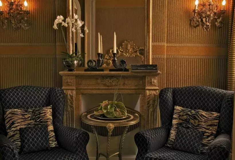 Suite with lake view, Metropole Venezia