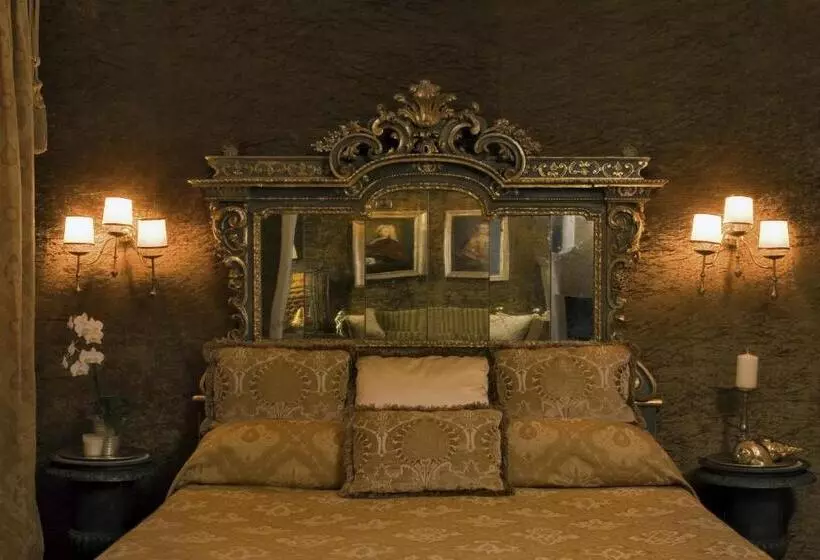 Suite with lake view, Metropole Venezia