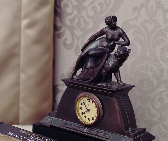 اتاق کلاسیک, Metropole Venezia