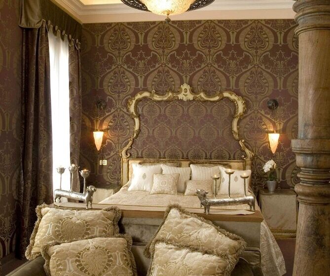 Suite with lake view, Metropole Venezia