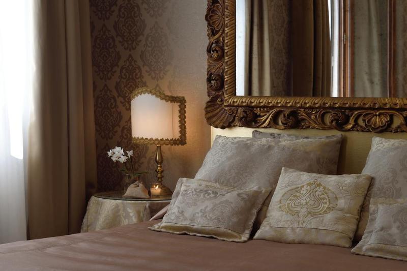 اتاق لوکس با چشم‌انداز دریاچه, Metropole Venezia