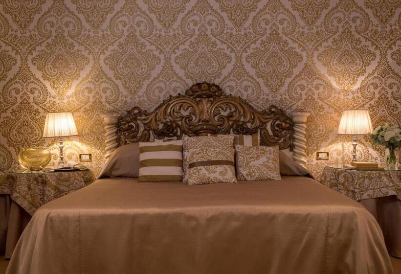 سوئیت جونیور با چشم‌انداز باغ, Metropole Venezia