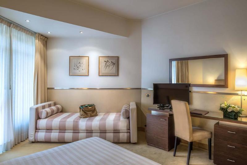 Pokój Superior Trzyosobowy, Mini Palace