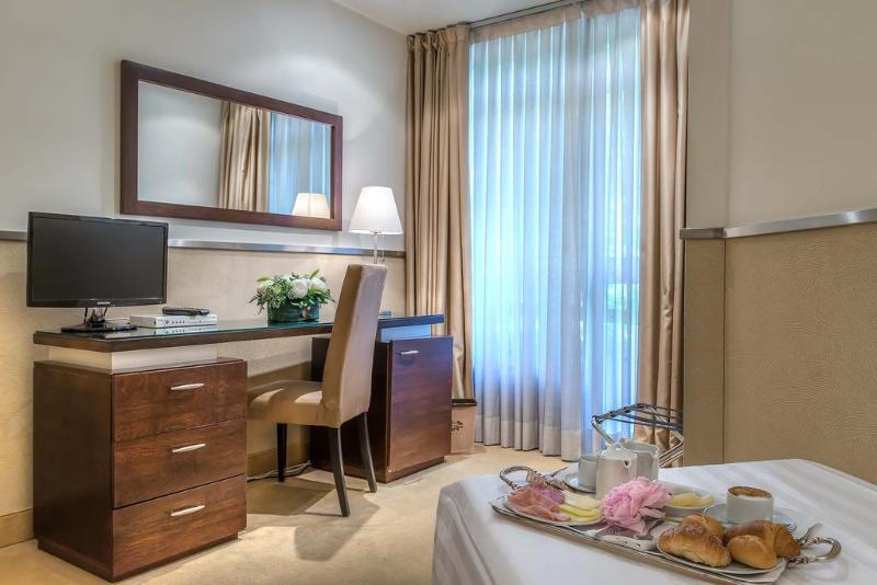 Pokój Superior Jednoosobowy, Mini Palace