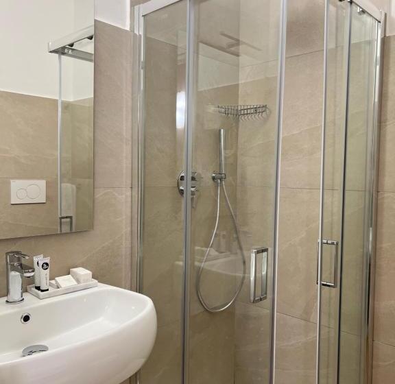 غرفة أساسية, Montevecchio