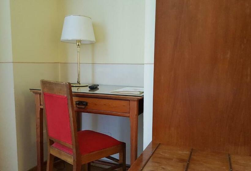 غرفة كلاسيكية فردية, Roma E Rocca Cavour