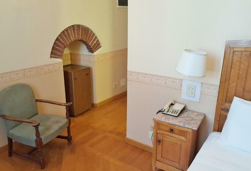 غرفة كلاسيكية فردية, Roma E Rocca Cavour