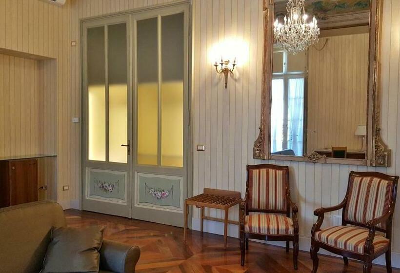 جناح, Roma E Rocca Cavour