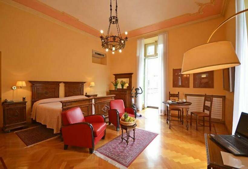 جناح, Roma E Rocca Cavour