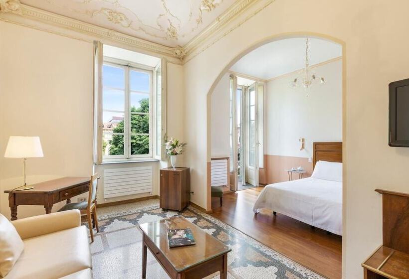 سوییت, Roma E Rocca Cavour