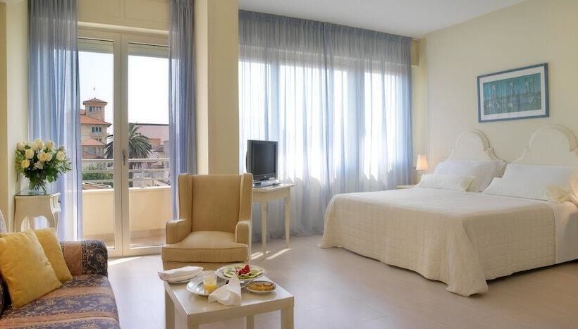 小型套房, Sina Astor