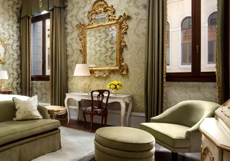 اتاق لوکس با تخت بزرگ, The Gritti Palace, A Luxury Collection Hotel, Venice