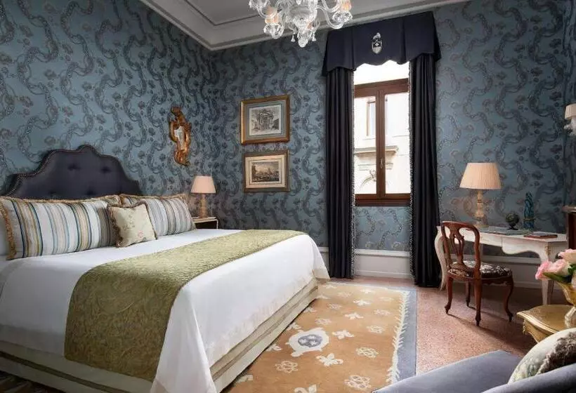 اتاق لوکس با تخت بزرگ, The Gritti Palace, A Luxury Collection Hotel, Venice