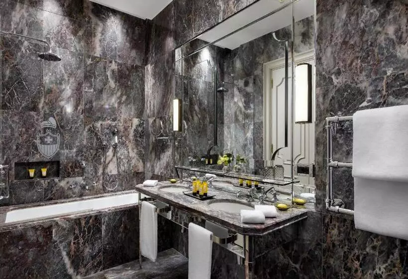 اتاق استاندارد با تخت بزرگ, The Gritti Palace, A Luxury Collection Hotel, Venice