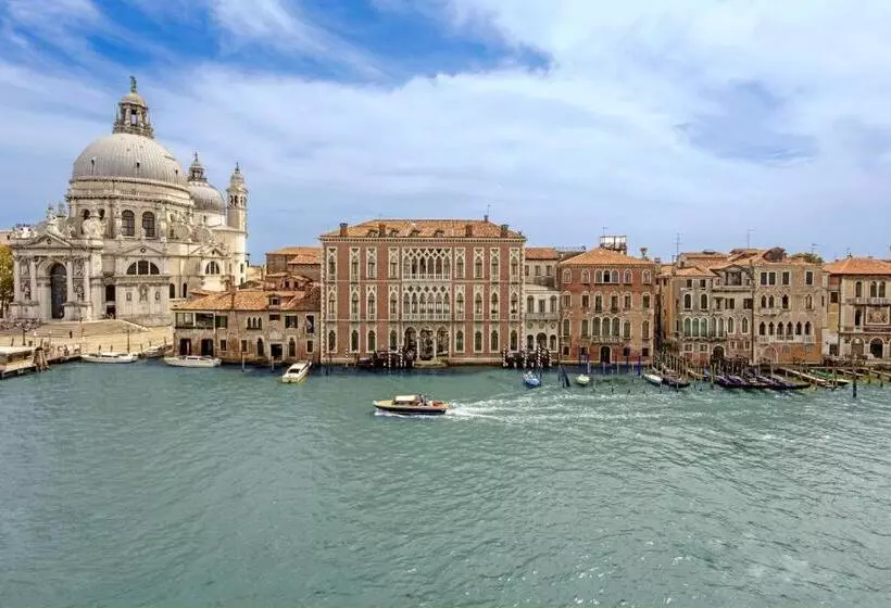 اتاق استاندارد با تخت بزرگ, The Gritti Palace, A Luxury Collection Hotel, Venice