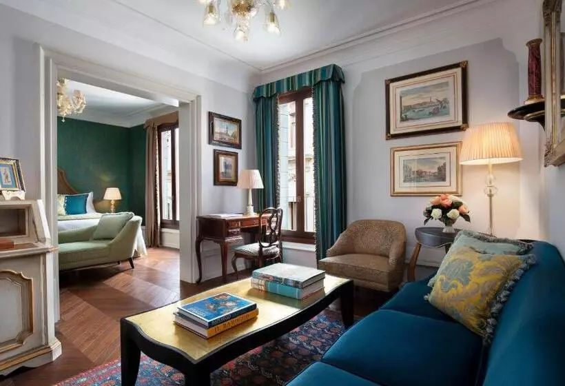 سوئیت با تخت بزرگ, The Gritti Palace, A Luxury Collection Hotel, Venice